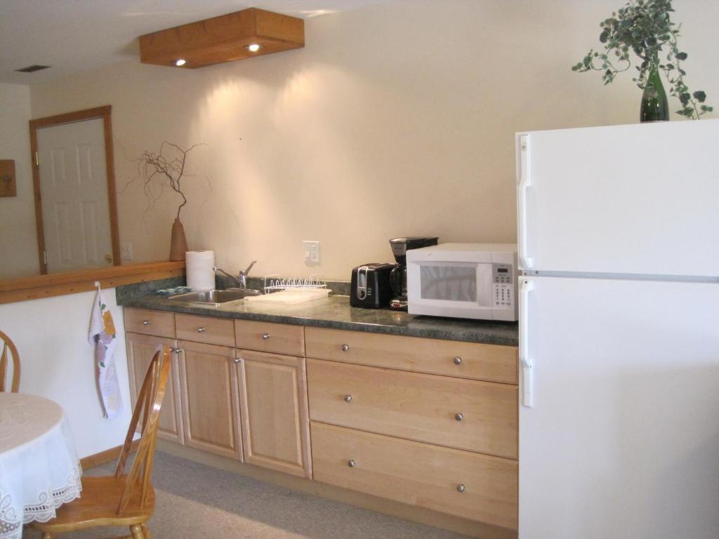 Wild Nature B&B Kelowna Habitación foto
